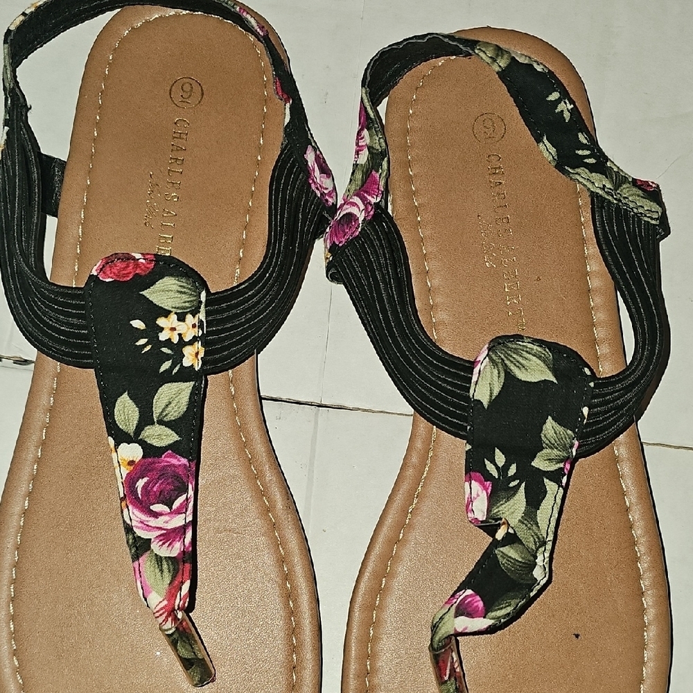 Charles Albert Black Floral Sandals